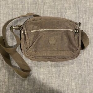 Kipling Grey Nylon Crossbody Bag Multiple Pockets Adjustable Strap